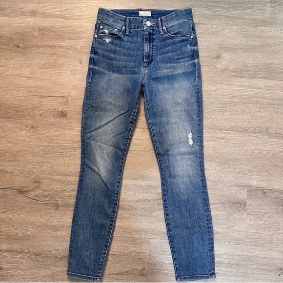 MOTHER Denim The Looker Crop in Graffiti Girl - Size 25 - Picture 3 of 11